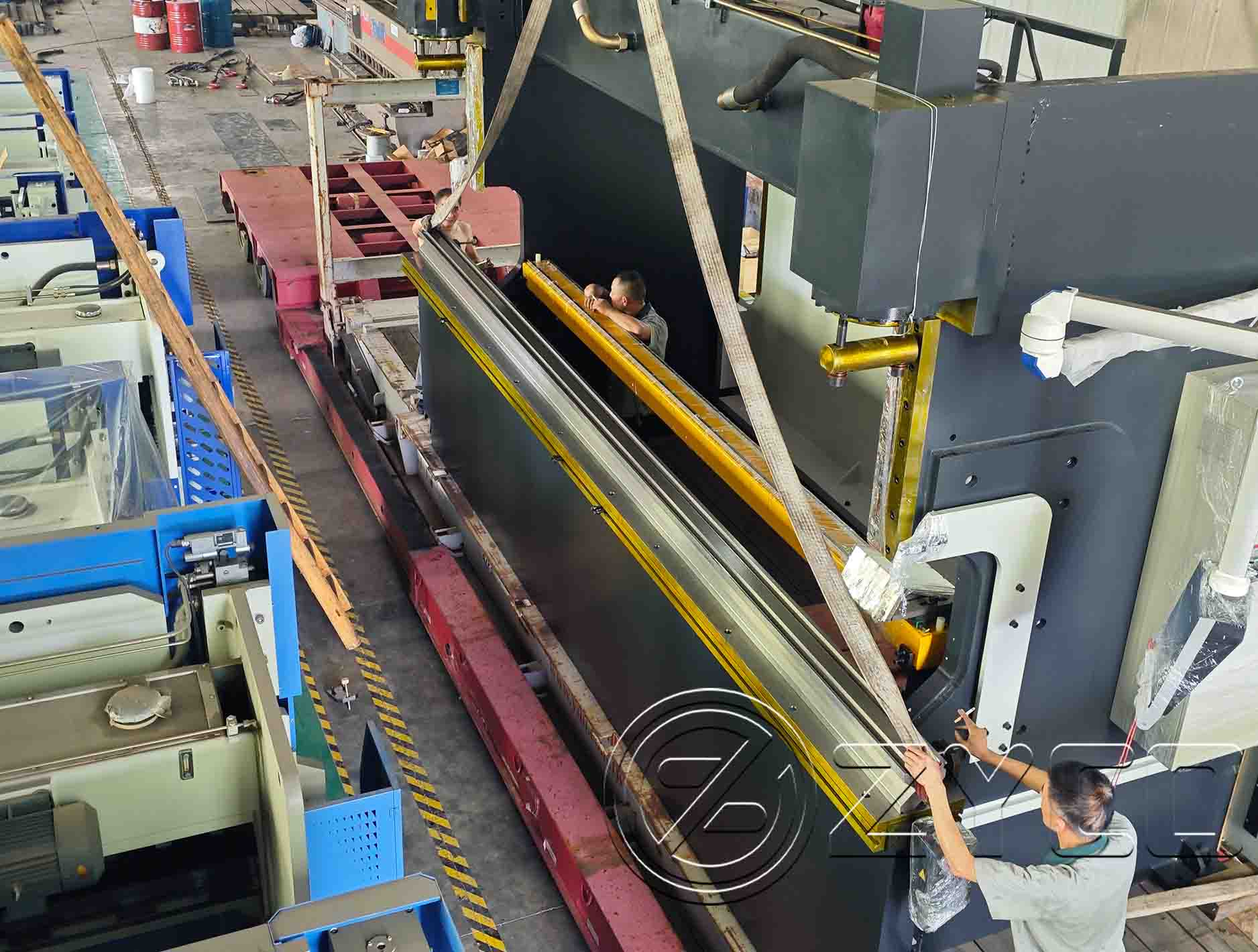 Customized bending machine